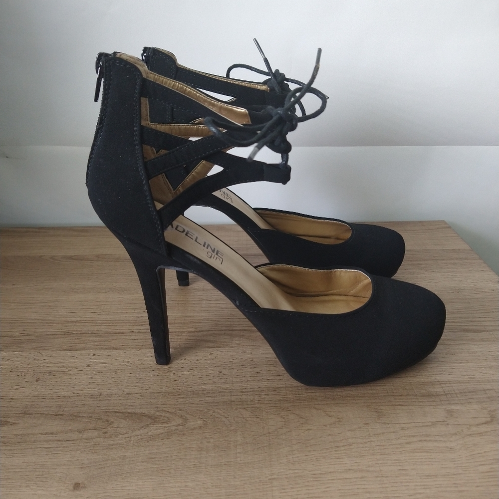 MADELINE Girl High Heels Sz: 9 1/2